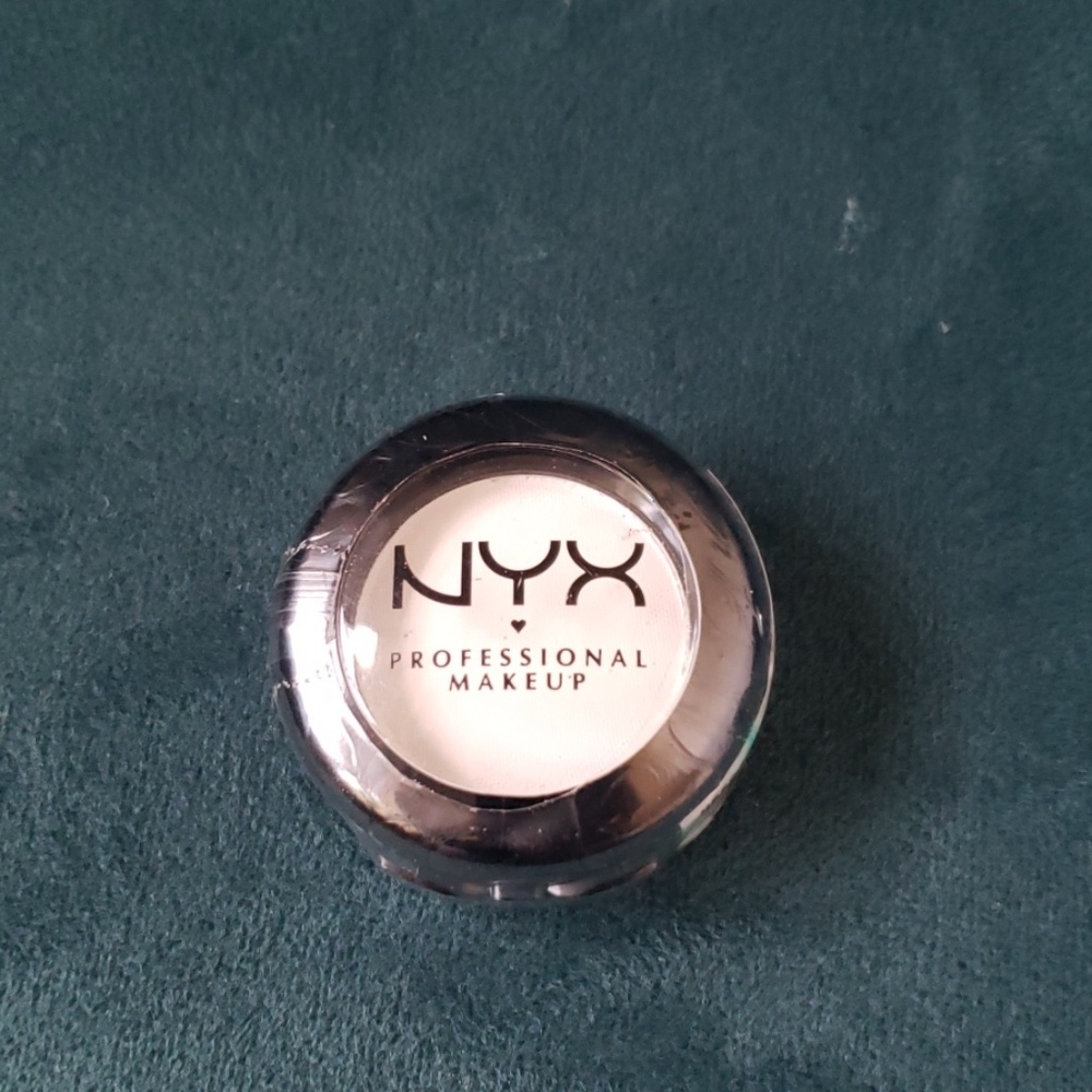NYX eye shadow